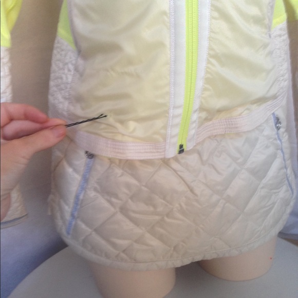 Lululemon Run: Bundle Up Jacket - Picture 9 of 12